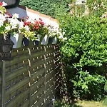 Chez Phil Et Dom Bed & Breakfast 3*