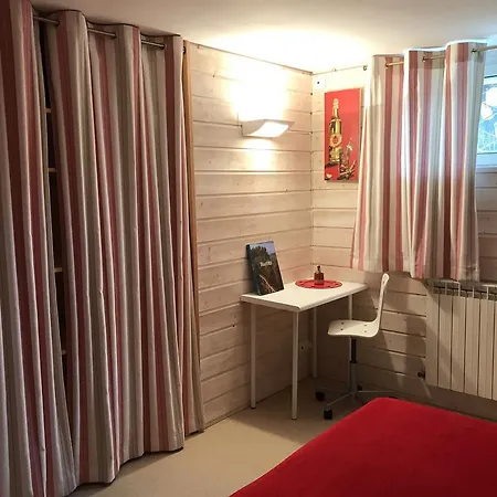 לינה וארוחת בוקר Chez Phil Et Dom 3*