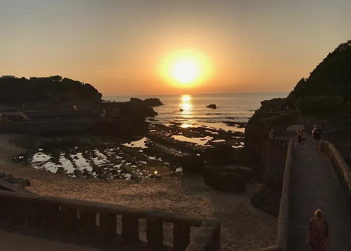 Chez Phil Et Dom 比亚里茨