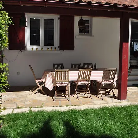 Chez Phil Et Dom Oda ve Kahvaltı Biarritz