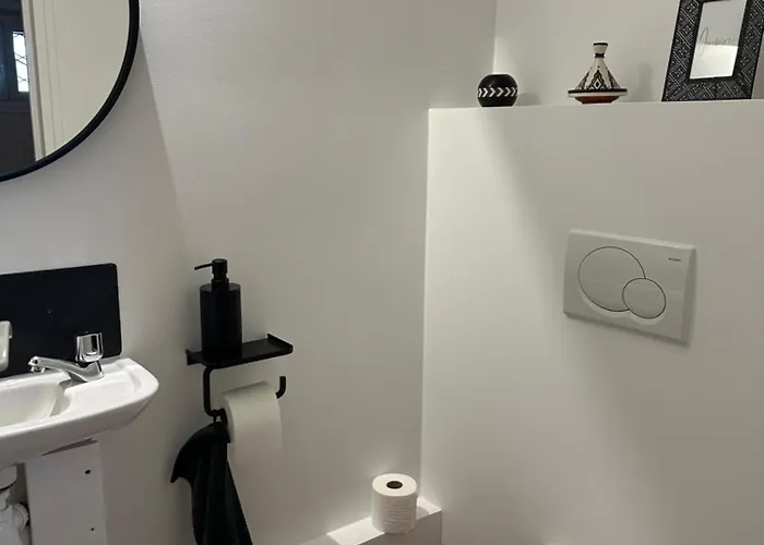 Chez Phil Et Dom Frühstückspension 3*