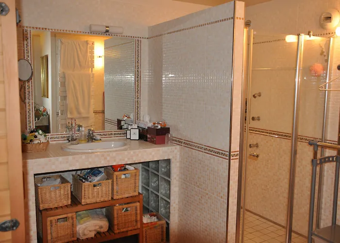 Chez Phil Et Dom Bed and breakfast 3*