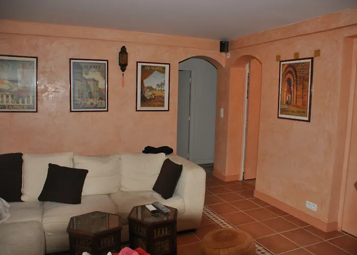 Chez Phil Et Dom Bed and breakfast 3*