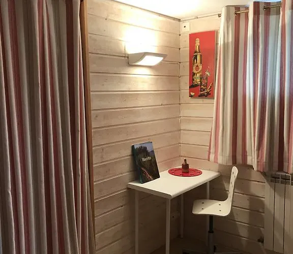 Chez Phil Et Dom Bed & Breakfast 3*