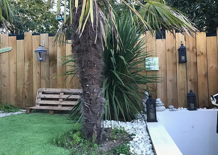 Chez Phil Et Dom Biarritz